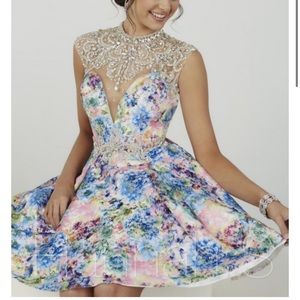Hannah S homecoming dress in size 2